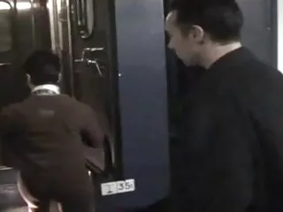 Jartiyerin okulda gizli sex Kıçını Alır